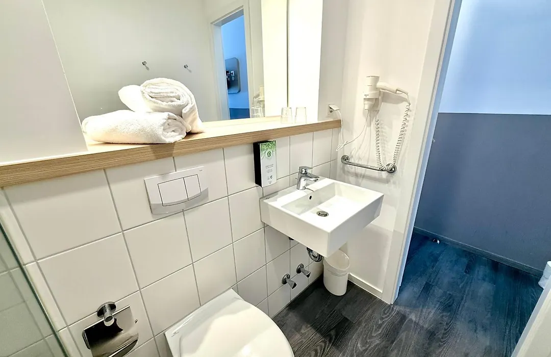 Premiere Classe Hotel am Kieler Schloss Kiel-1